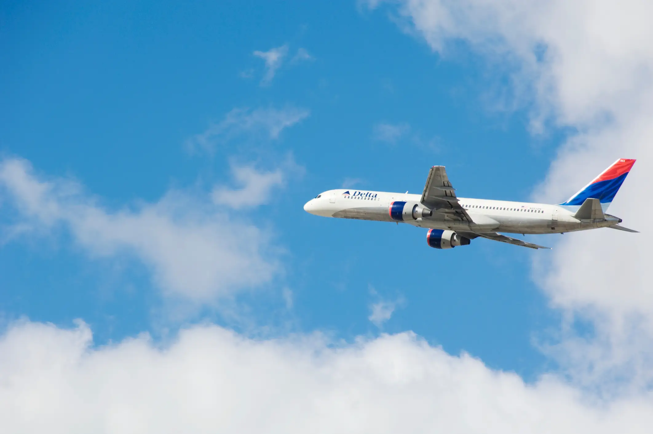 The chaotic scene unfolded on Delta Flight 2809 (Larry Lee / Getty)