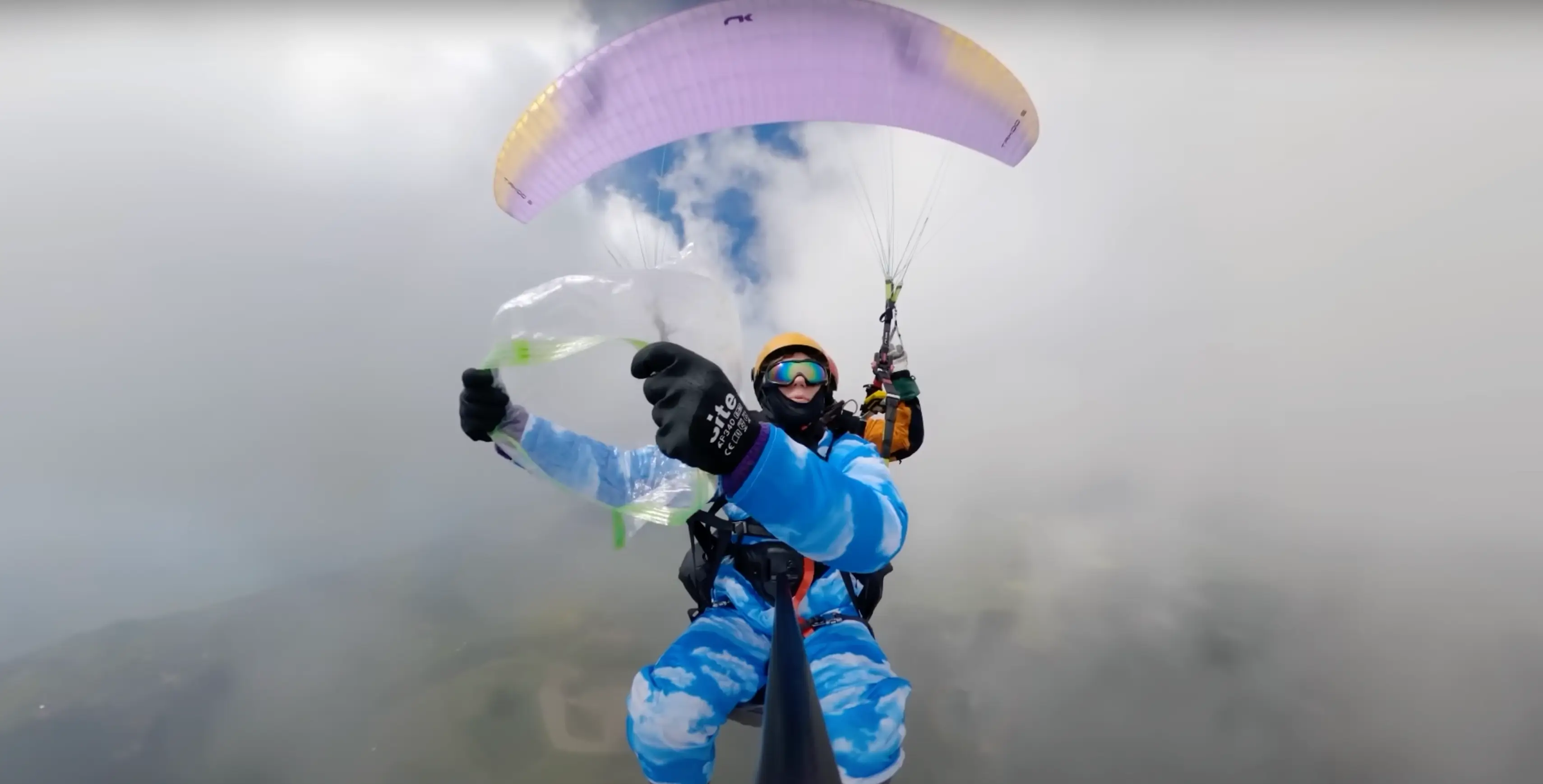 The YouTuber caught a cloud in a bag (YouTube/@ZacAlsop)