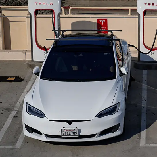 Kent Nishimura / Contributor/ Getty/ @‌Tesla_GTownTX/X /