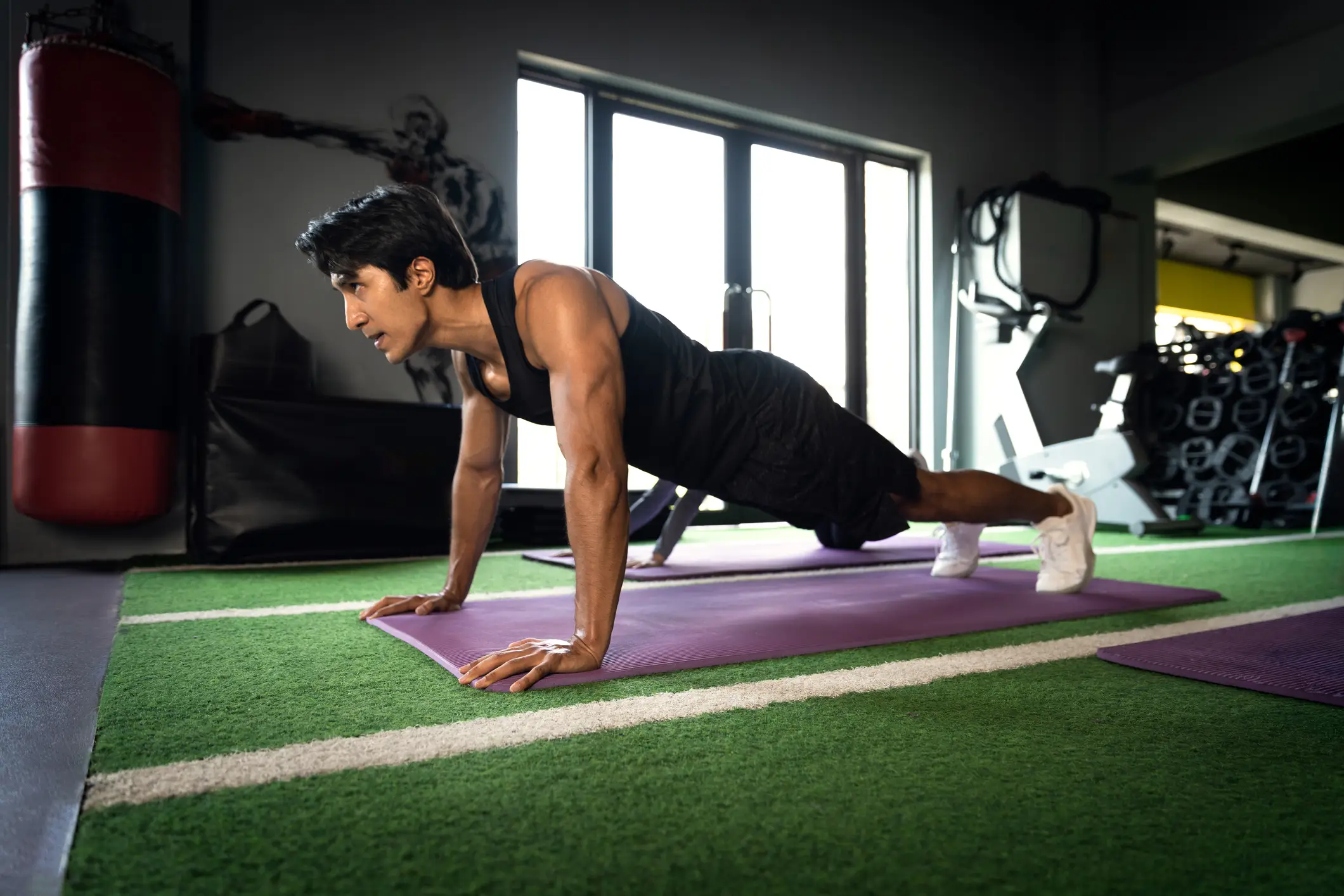 Experts shared how many push ups you should be able to do (Lu ShaoJi/Getty Images)