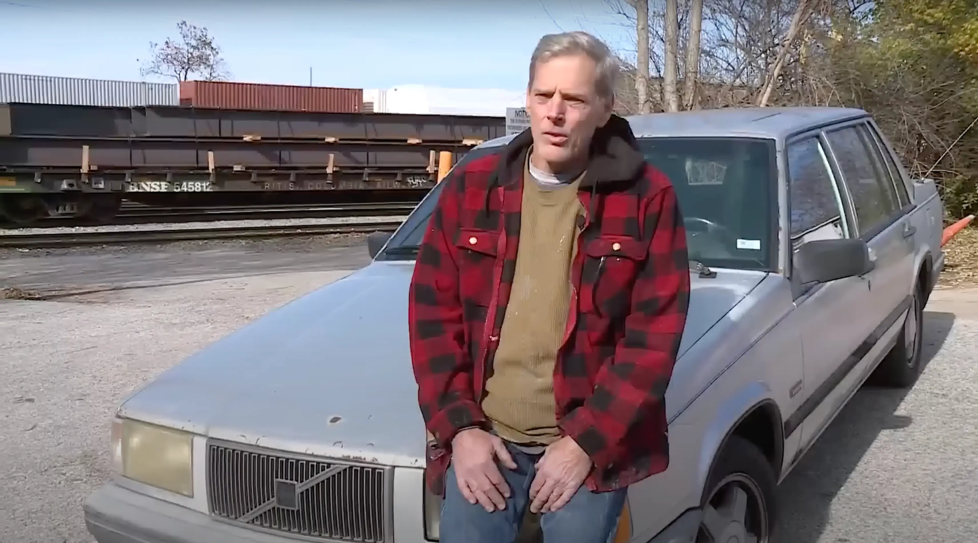 Jim O'Shea drove his car for over 30 years to hit one million miles (YouTube/@fox2stlouis)