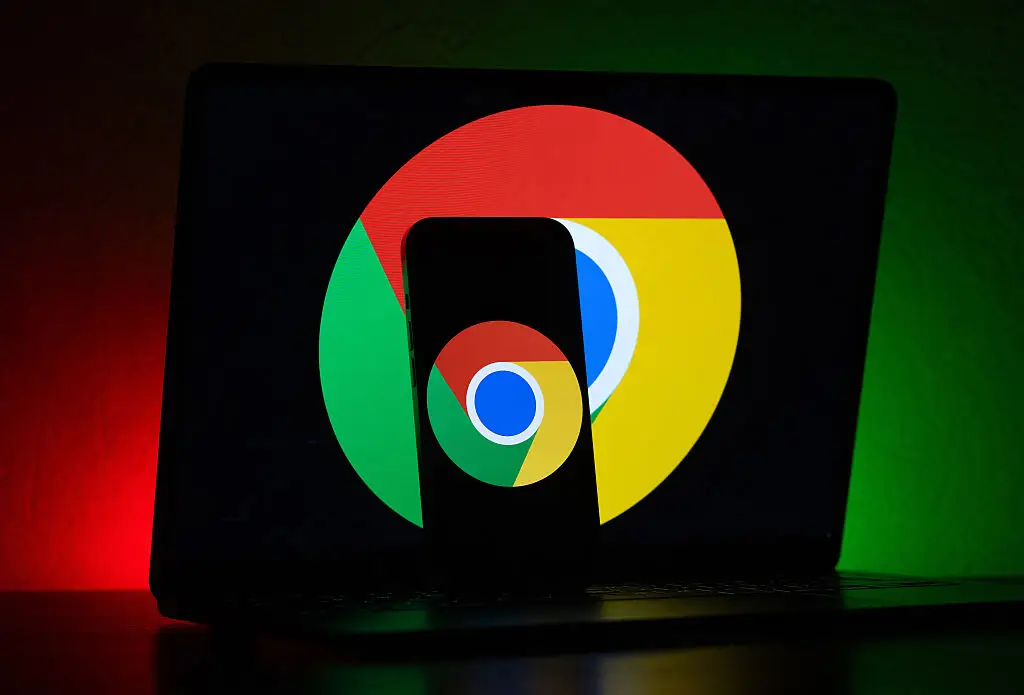 Android devices send information back to Google's servers every 4 minutes and 15 seconds. (Bloomberg/Contributor/Getty)