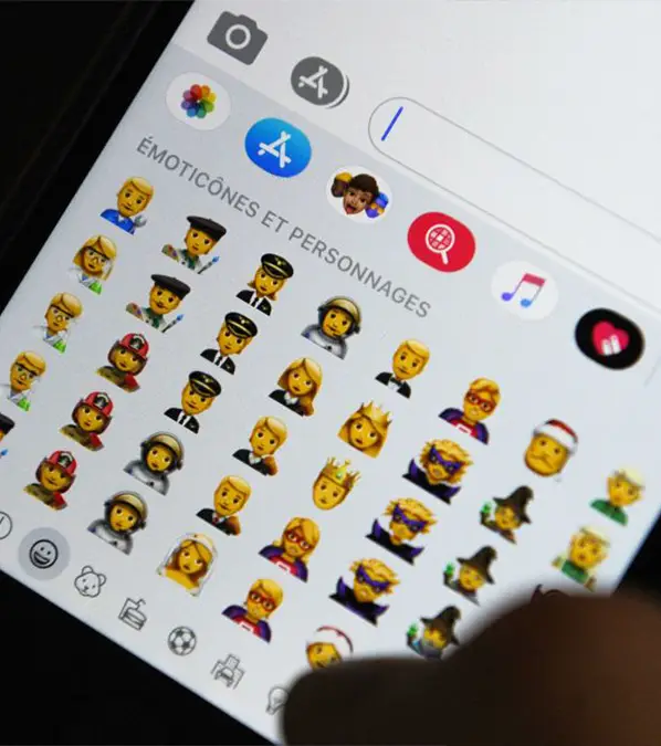 TENGKU BAHAR / Contributor / Getty / iPhone Emoji Keyboard