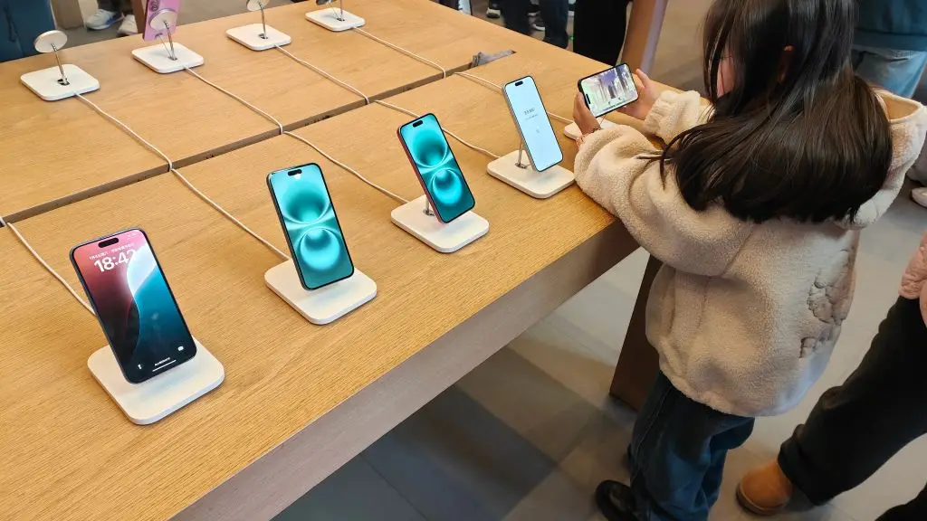 Popular smartphones like the iPhone 16 could see major price rises (CFOTO/Future Publishing via Getty Images)