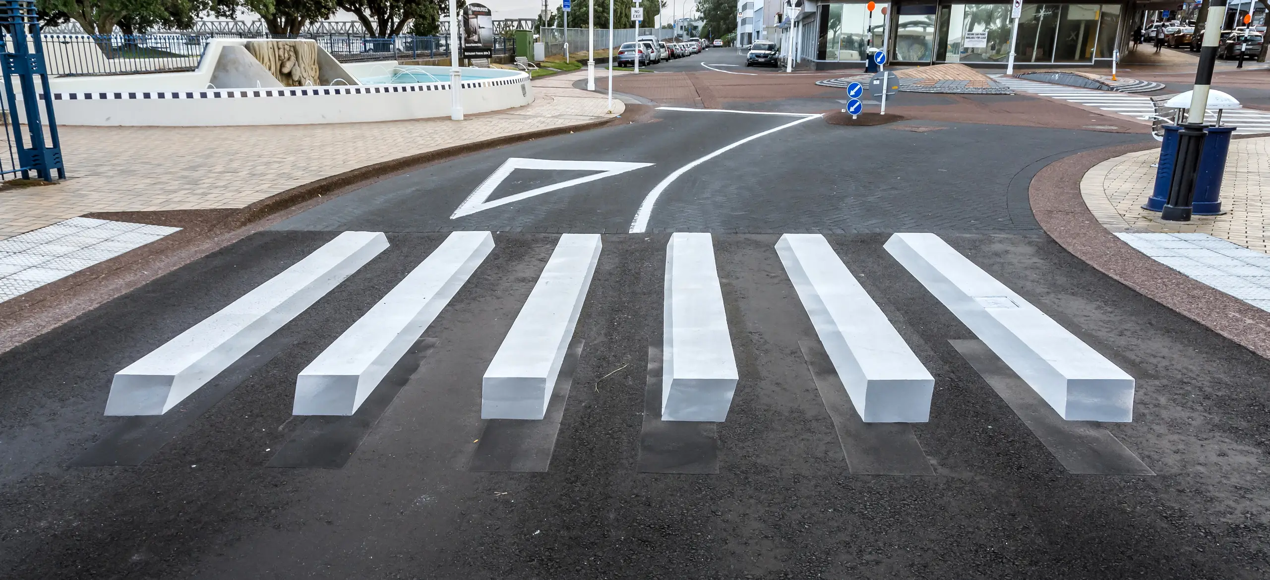 A three dimensional zebra crossing in Tauranga, New Zealand (Steve Clancy Photography / Getty)