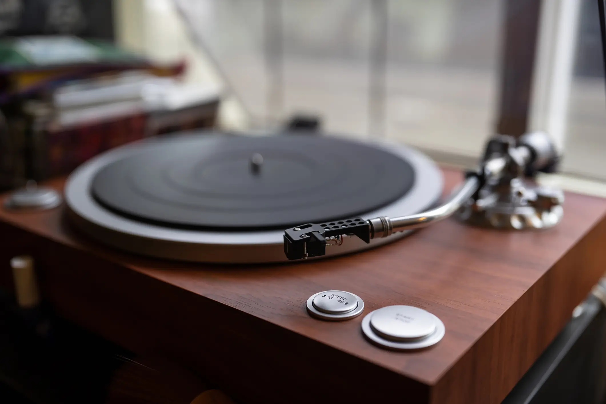 People are fascinated how vinyl players work (Susumu Yoshioka/Getty)