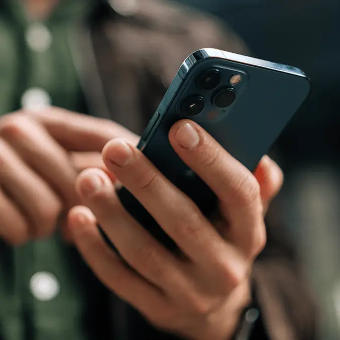 Doctor warns of the dangers of 'phubbing' in relationships as new study is released