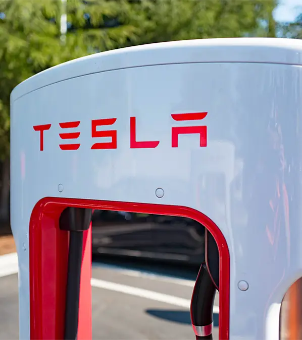 Drivers are disappointed with the Cybertruck's charging curve / Smith Collection/Gado / Contributor