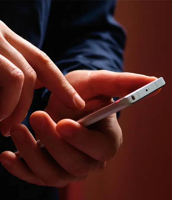 iPhone users can permanently turn off the notification in the device's settings /Aleksandr Zubkov / Getty