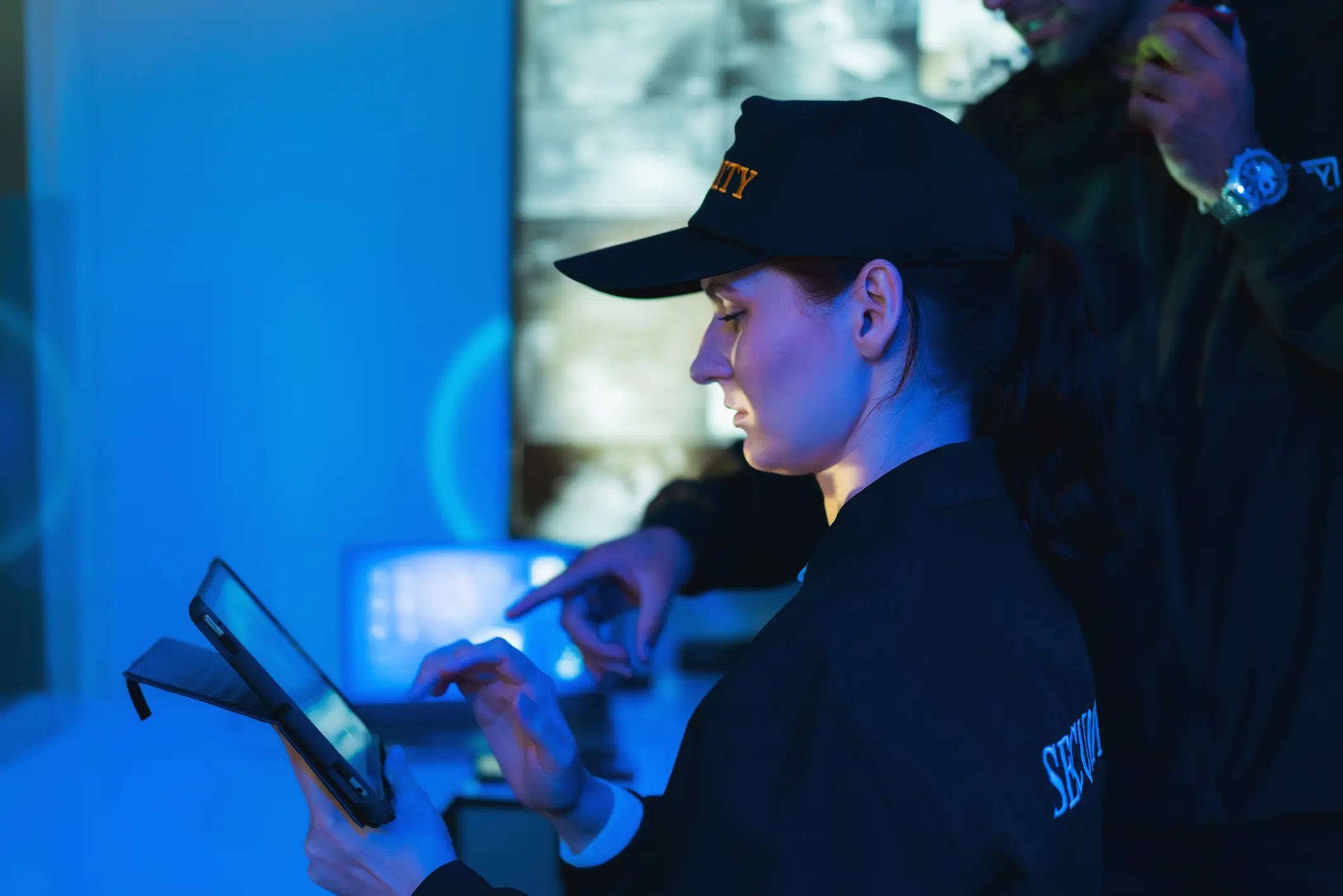 Last year, US Customs searched a record number of devices (New Saetiew/Getty Images)