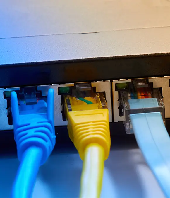 Switching to wireless 5G broadband can save 20-30% on bills /Thanasis/Getty