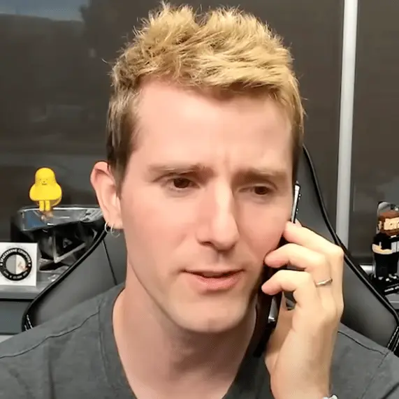 YouTubers hack Linus Tech Tips’ phone network to spy on him and expose the worrying flaws in our phone systems