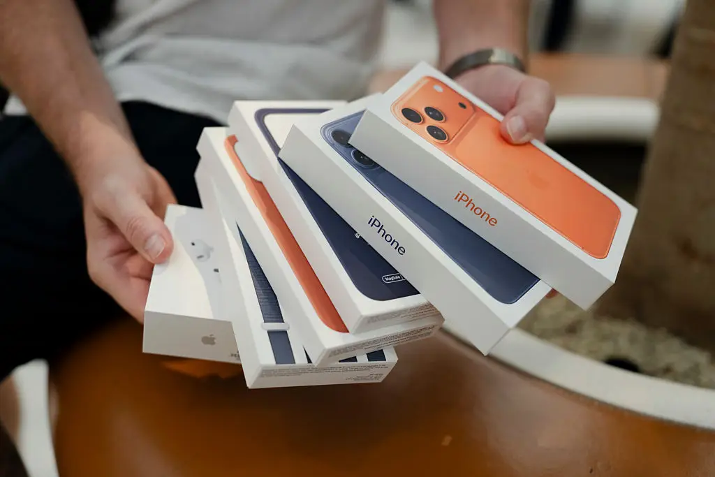 The customer had ordered an iPhone 17 (Ming Yeung/Getty Images)
