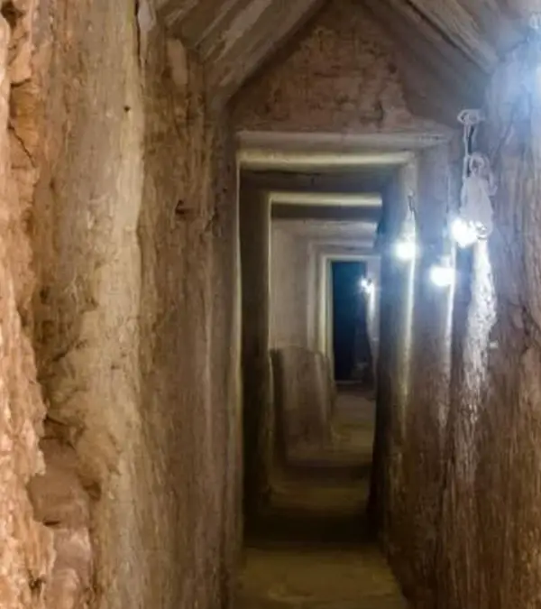 The team believes the tunnel could lead to Cleopatra's tomb / Egyptian Ministry of Tourism and Antiquities