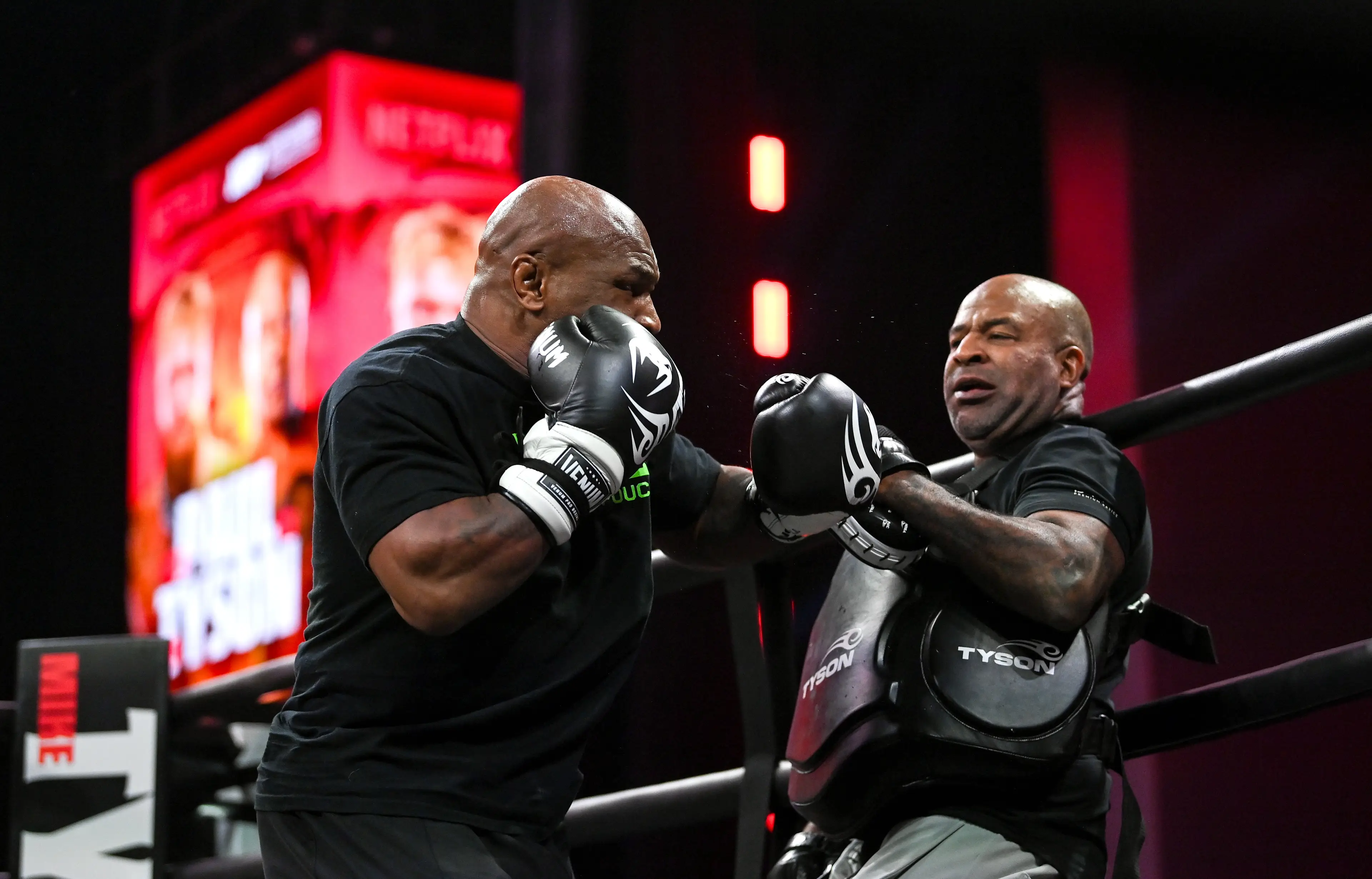 Fans are hoping for several rounds instead of an instant KO (Stephen McCarthy / Contributor / Getty)