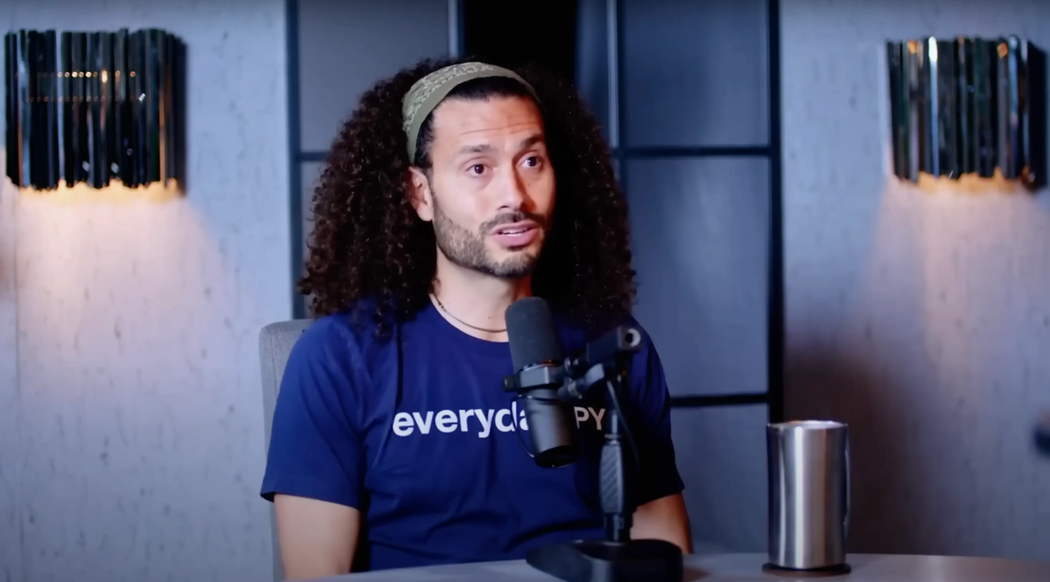 The former CIA spy has warned about the future of America (YouTube/@TheDiaryOfACEOClips)