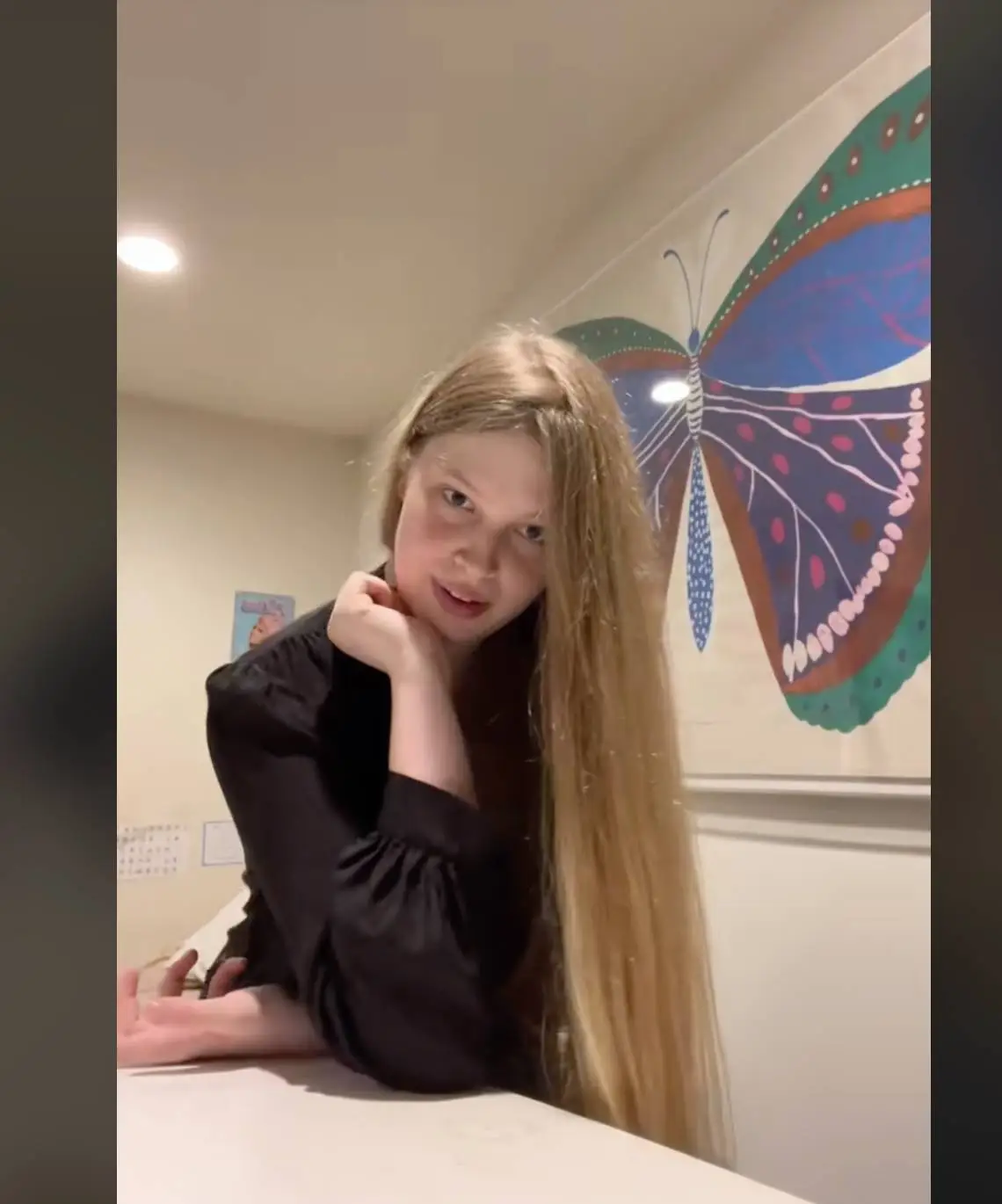 Wilson is known for talking about her relationship with her estranged father (TikTok / vivllainous)