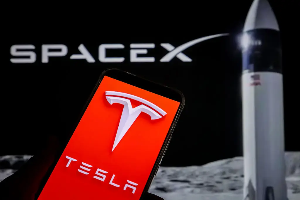 Tesla and SpaceX are exploring the idea of a possible merger (VCG/VCG via Getty Images)
