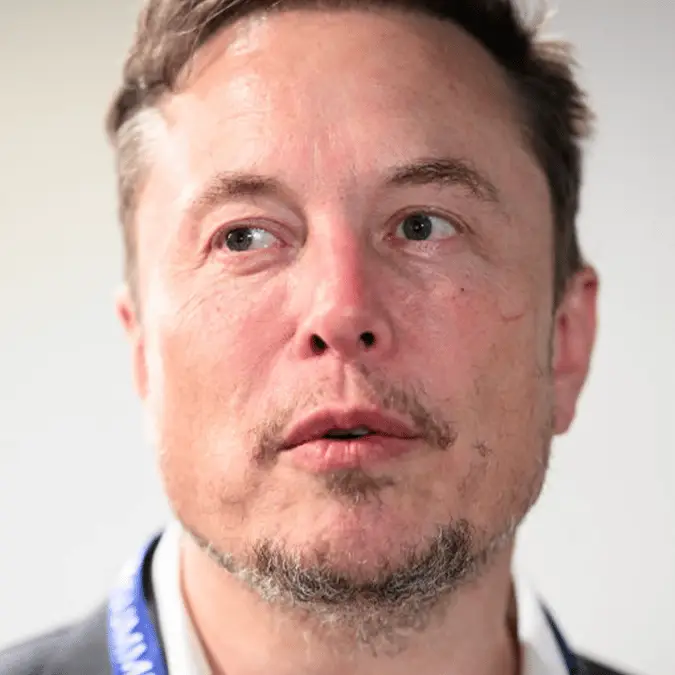 Elon Musk says he's a 3,000-year-old time-traveling alien who is trying to return to his home planet