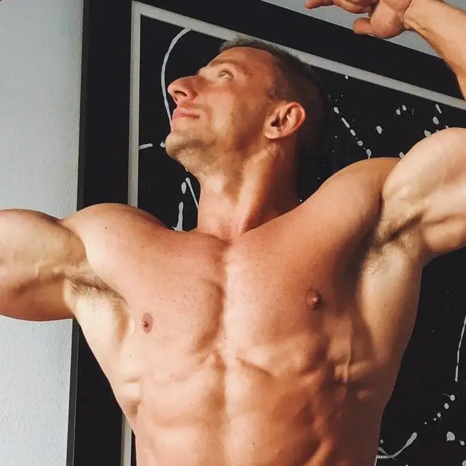 X / Vitaly Zdorovetskiy