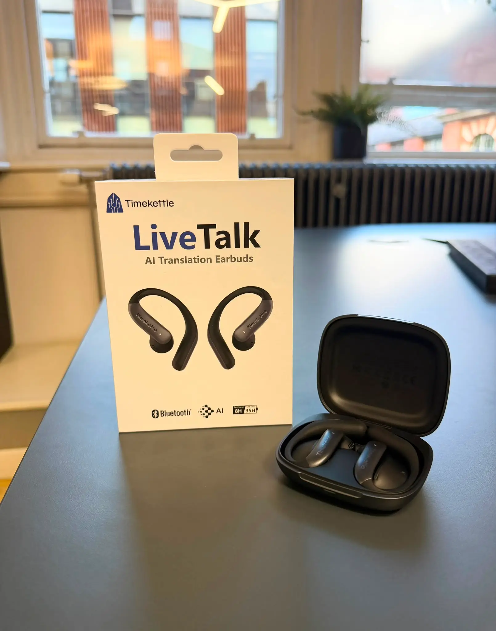 Timekettle LiveTalk earphones are designed for everyday translation (UNILAD Tech)