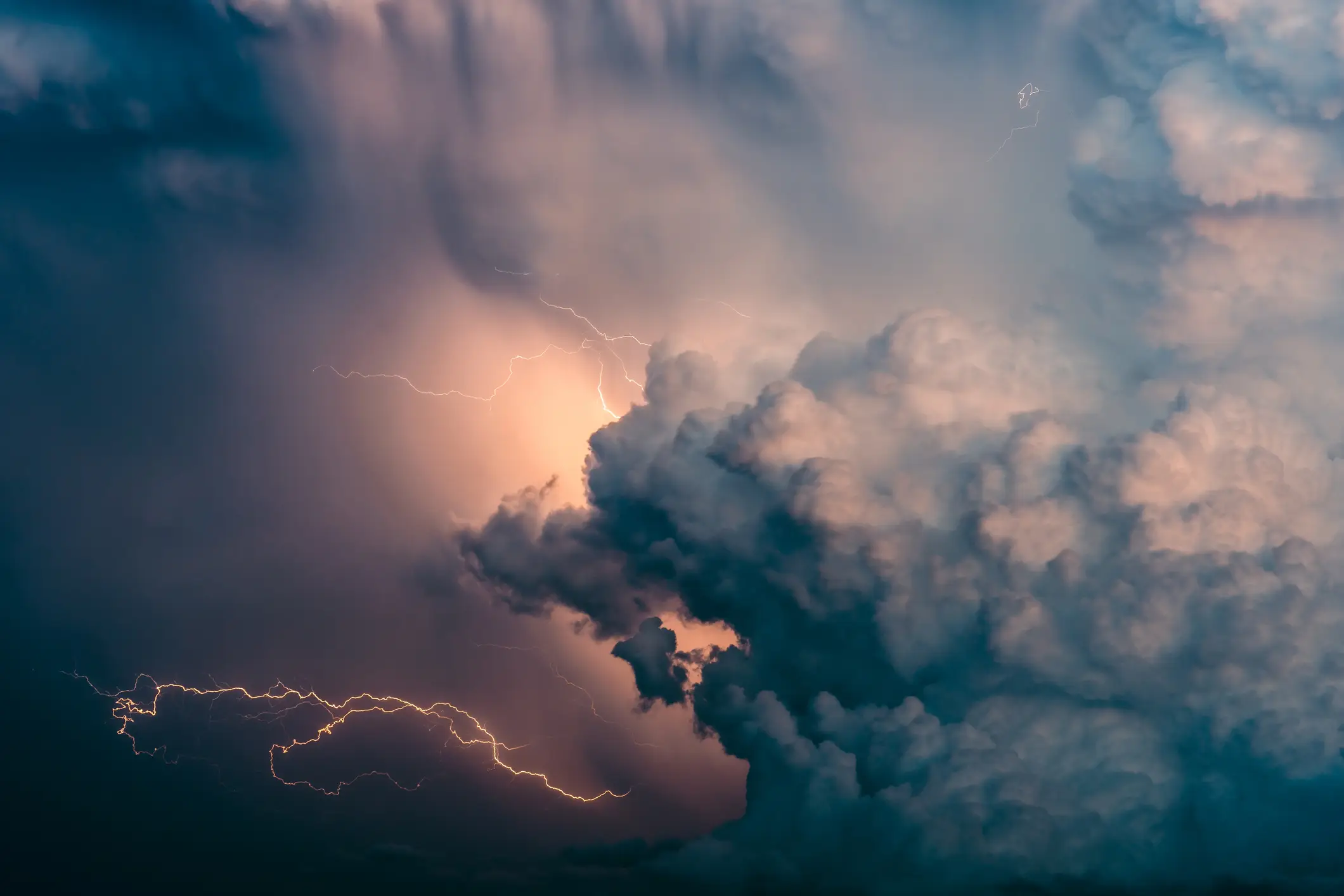 Meteorologists expect Storm Bertha to lose some of its strength towards the end of the week (Sergio Formoso/Getty)