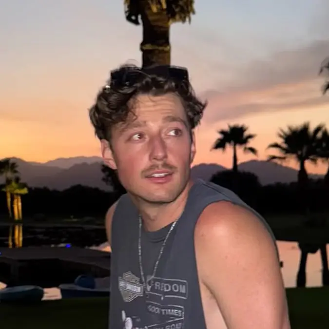 Instagram/@tuckergenal