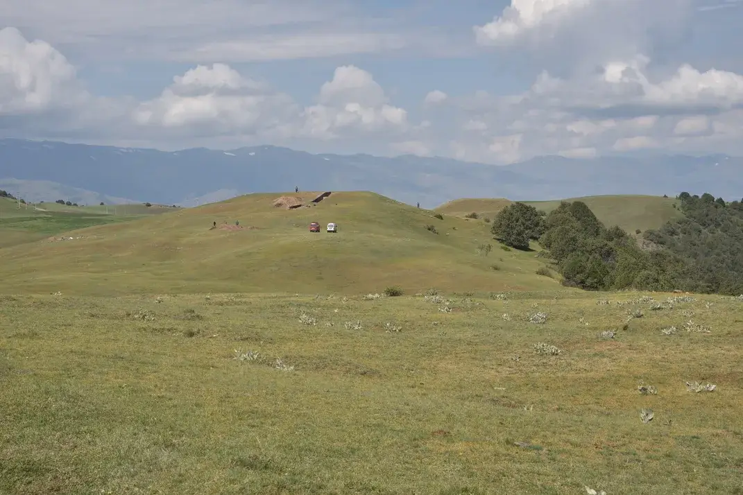Plain grass areas like this were previously home to booming cities at the heart of trade (M. Frachetti)