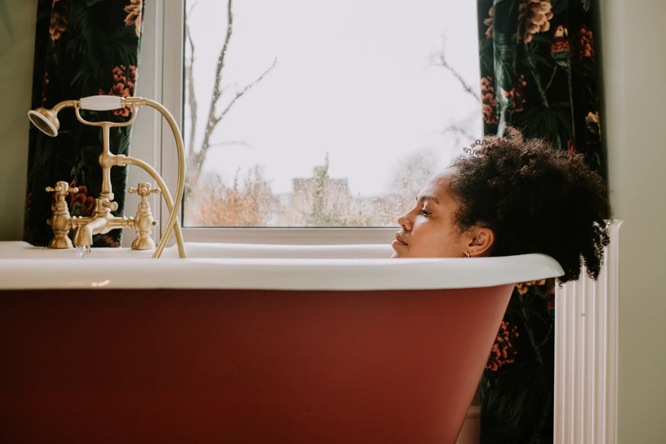 Baths don't circulate water so you end up sitting in oil and dirt from your body (Getty Stock)