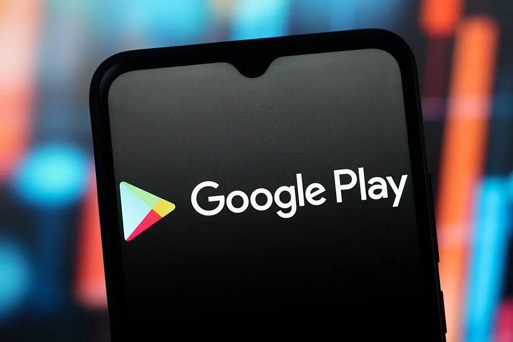 Developers will need to verify their apps in order to keep them on smartphone stores (Thomas Fuller/SOPA Images/LightRocket via Getty Images)