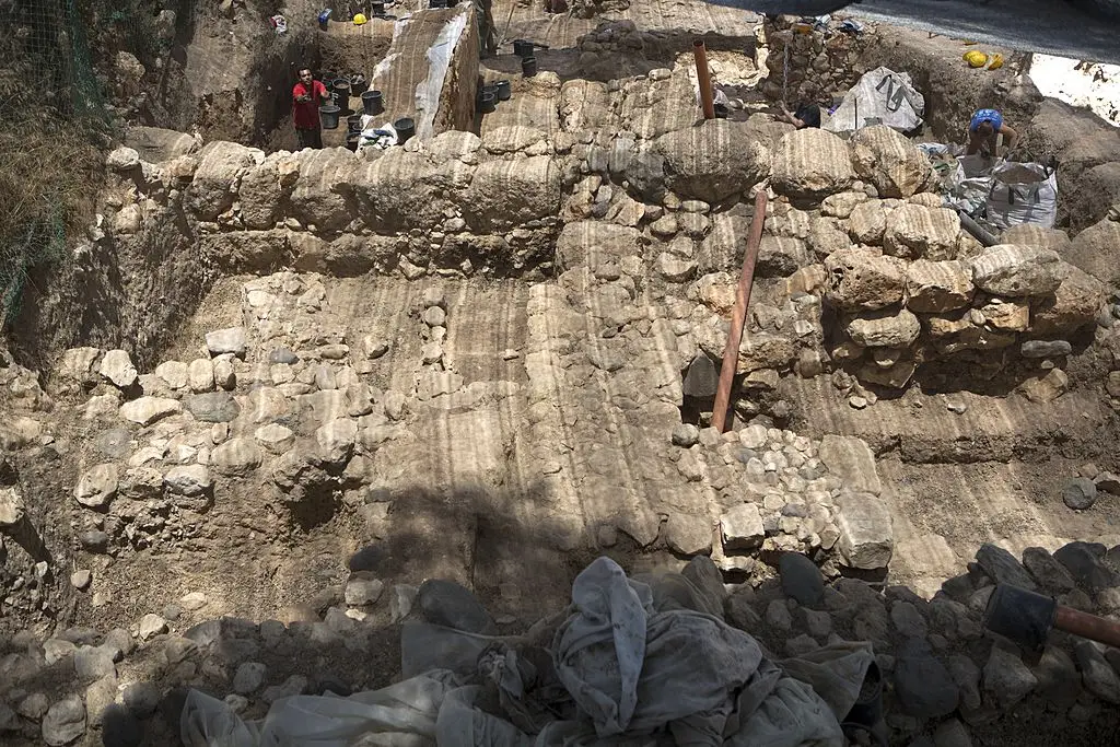 The motif was uncovered by a group in Tel Hazor (MENAHEM KAHANA/AFP via Getty Images)