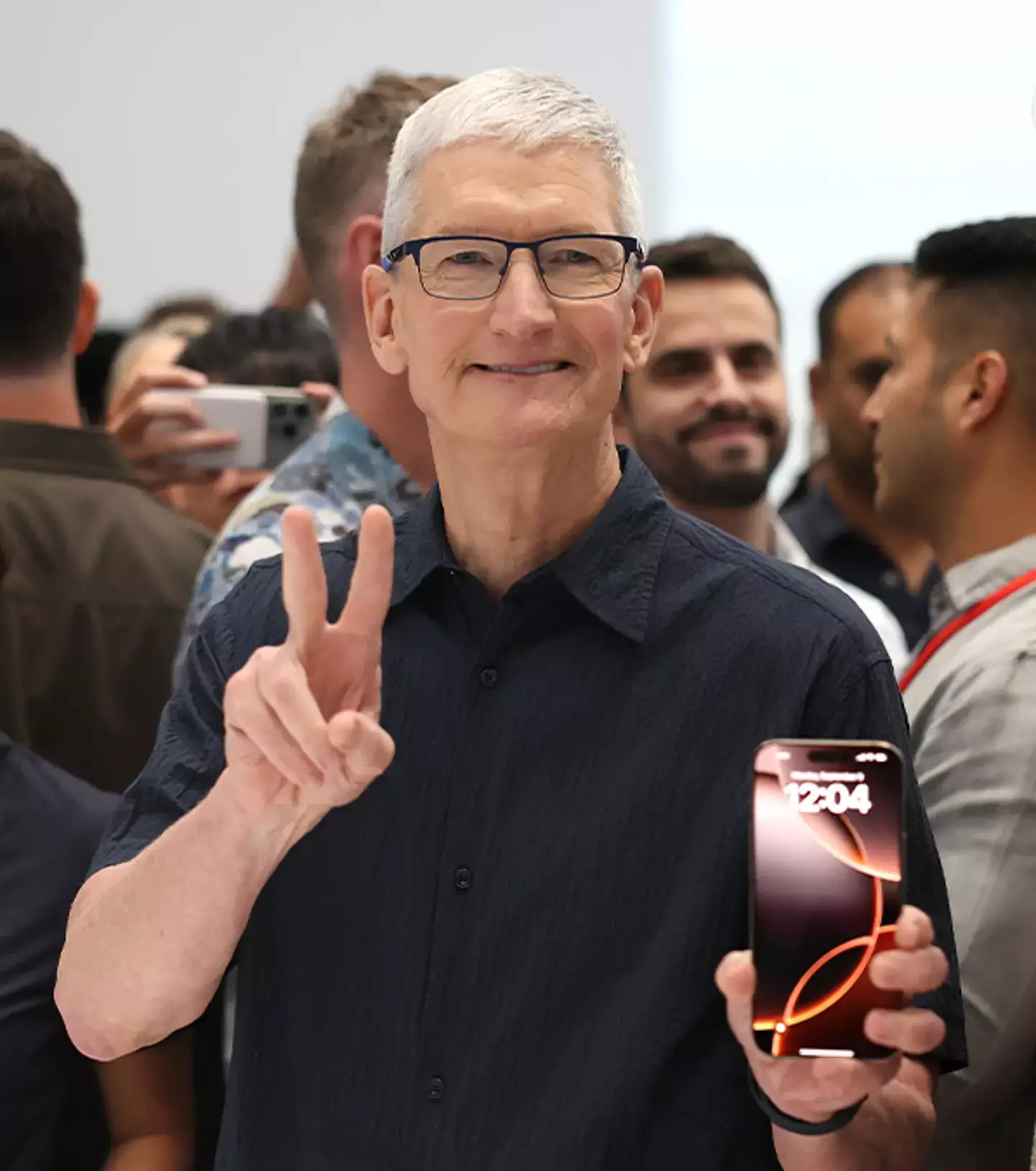 Tim Cook begins his mornings before dawn (Justin Sullivan/Getty Images)