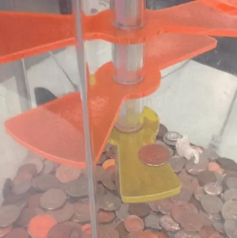 Mike Kemp/Contributor/Getty / Reddit/Otherwise_Basis_6328/Taco Bell