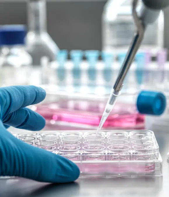 The aminocyanine molecules are stimulated by near-infrared light /Andrew Brookes/Getty