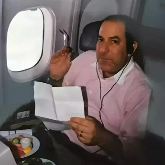 Man who cost airline $21,000,000 tried to sue them after he had his lifetime first class ticket removed while traveling