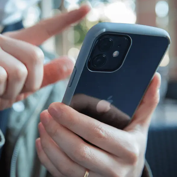 Apple confirms swiping apps closed causes your iPhone to slow down and lose battery life