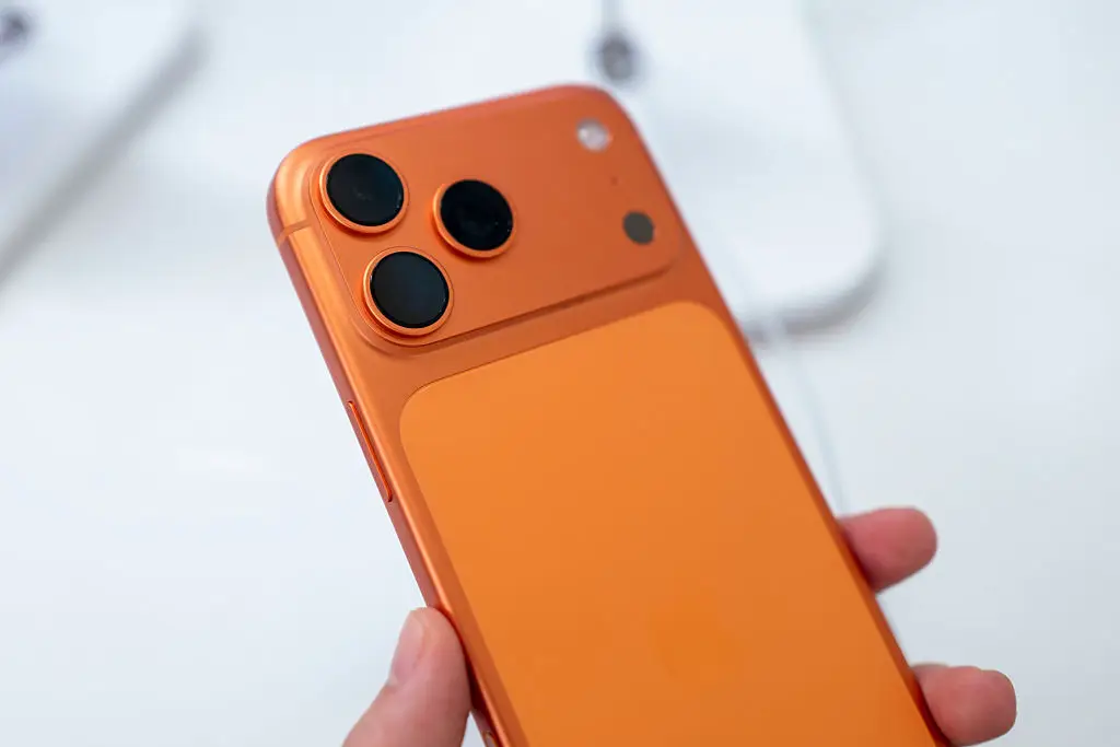 There appears to be no set number of payments you need to miss for your phone to trigger restricted mode (VCG/VCG via Getty Images)