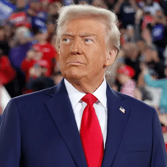 Kent Nishimura/Stringer / Chip Somodevilla/Staff / Getty