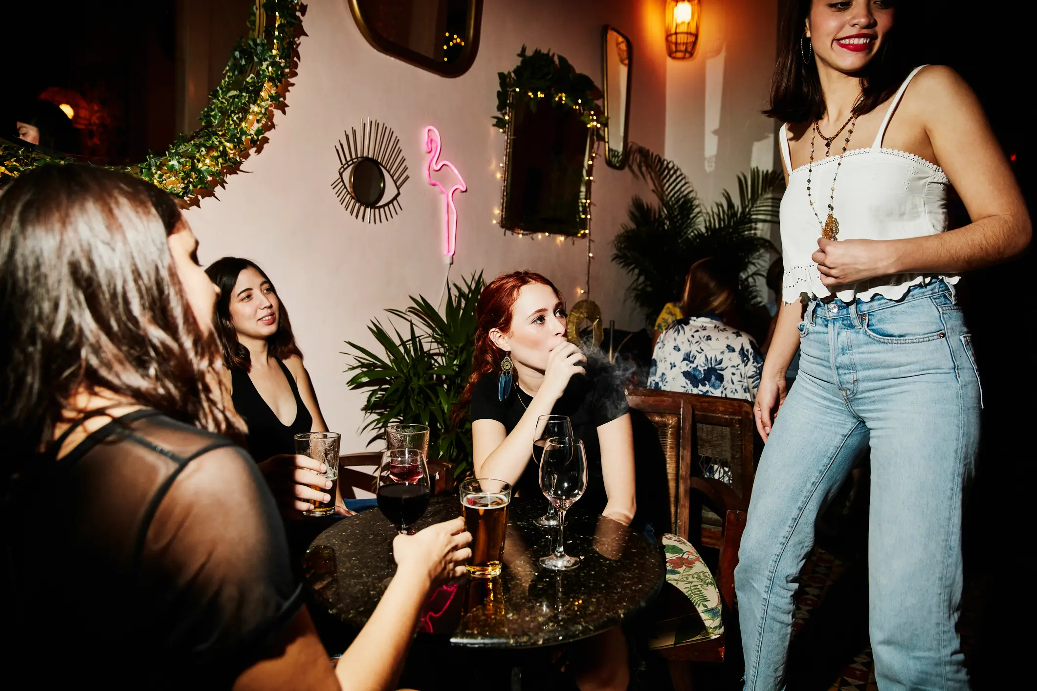 Health officials have identified that sharing vapes likely contributed to the spread of MenB in Kent (Getty Stock)