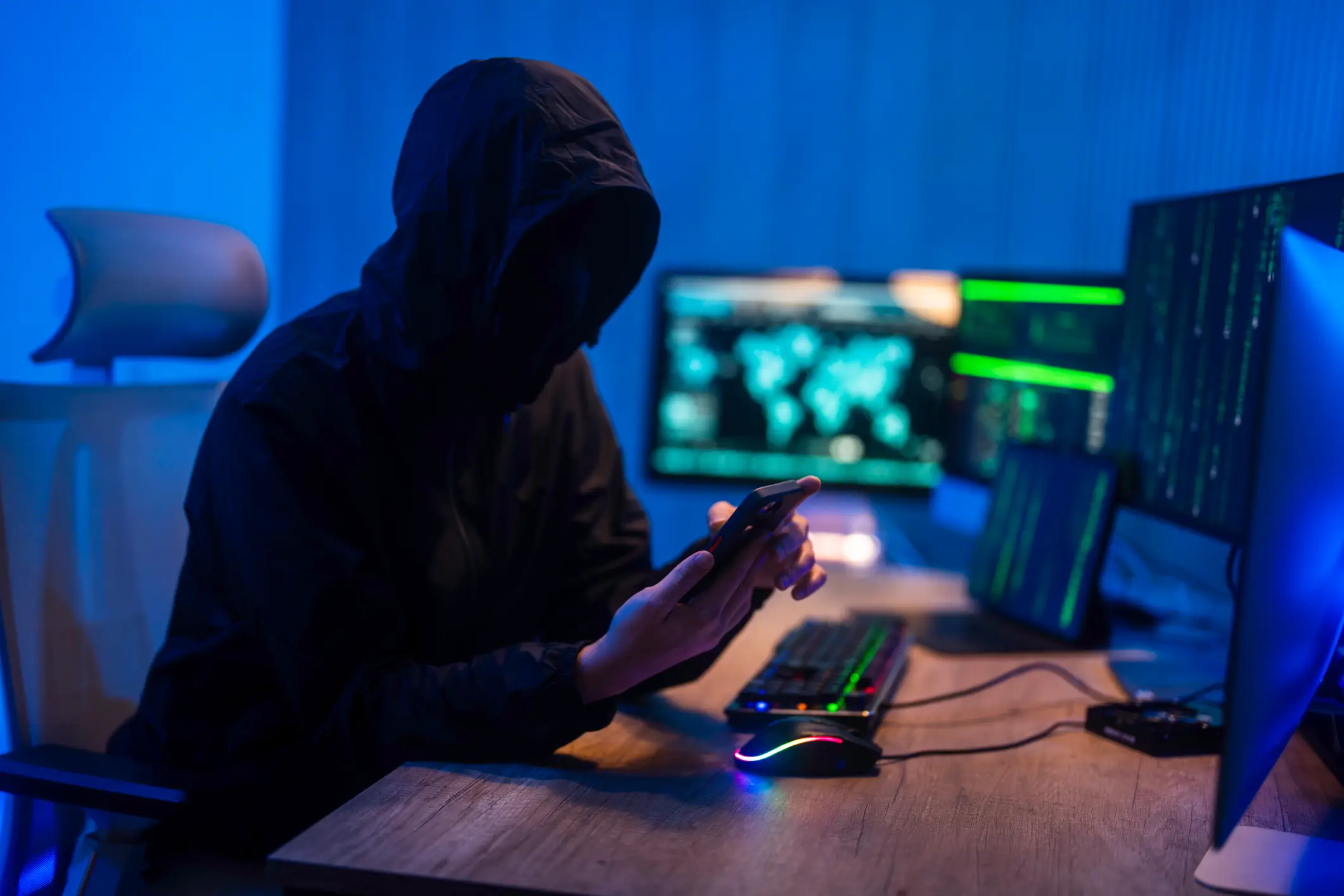 Some victims even claimed they received iMessages blackmailing them into unlocking their devices. (Witthaya Prasongsin/Getty)