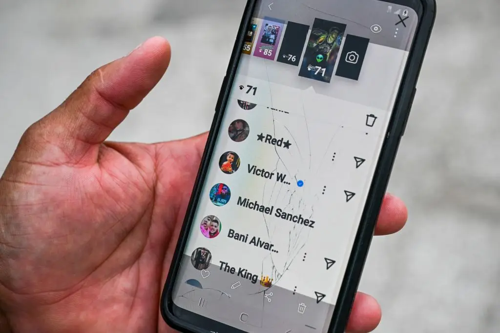 Obsessing over the reaction to your stories can be unhealthy (Chandan Khanna/AFP via Getty Images)