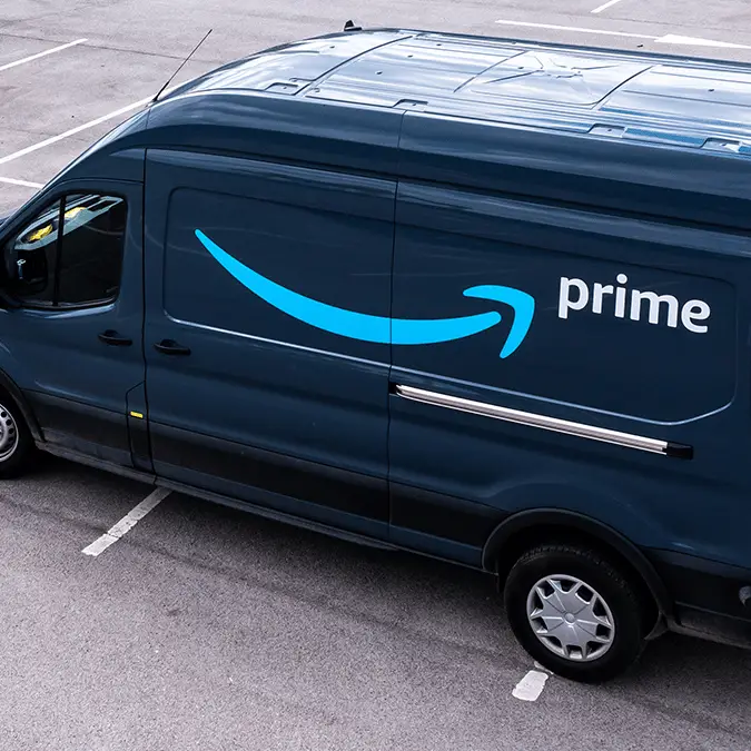 Amazon customer issues warning after claims she caught delivery driver doing X-rated act in her home