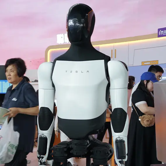 Elon Musk's $20,000 humanoid robot shares creepy confession that leaves people freaked out