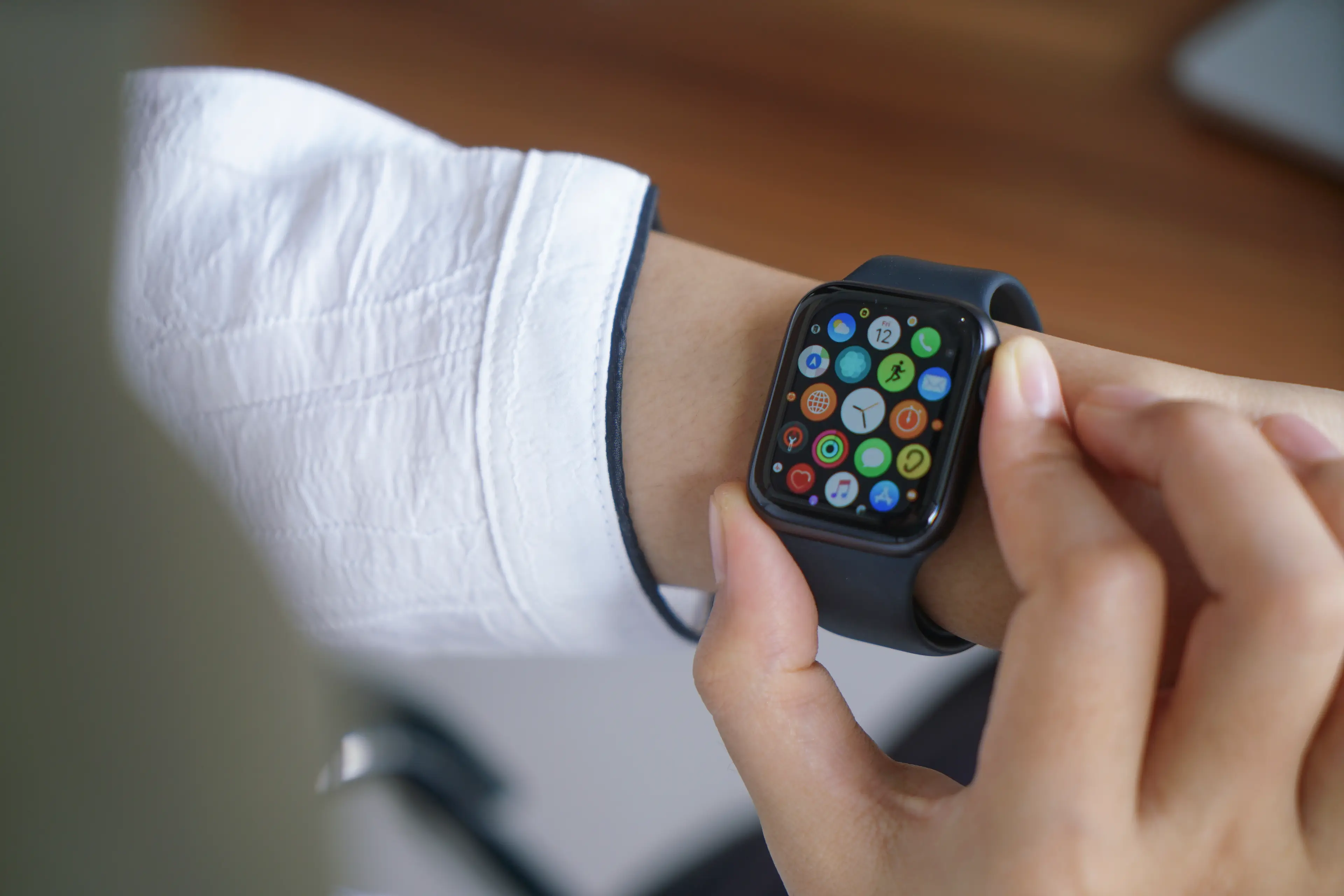 The safety feature taps you on the wrist, sounds an alarm and displays an alert (raditya/Getty Images)