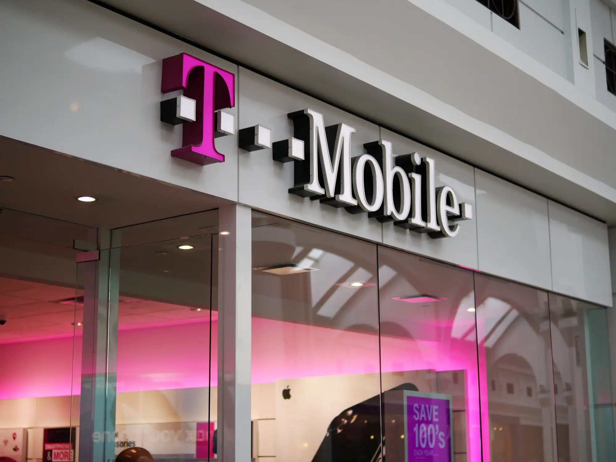 Rene went to a T-Mobile store and was told he was 'covered' for EU data roaming (Tak Yeung/Getty)