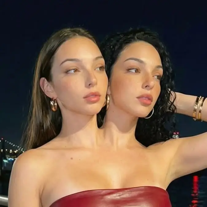 Instagram/@itsvaleriaandcamila