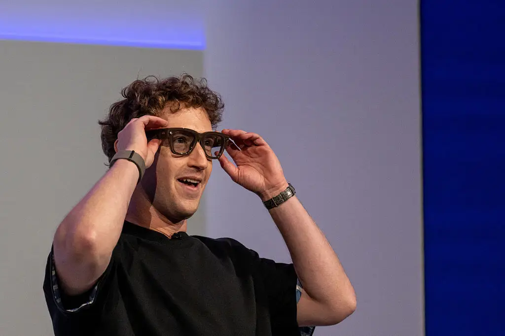 Zuckerberg's back on X (David Paul Morris/Bloomberg via Getty Images)