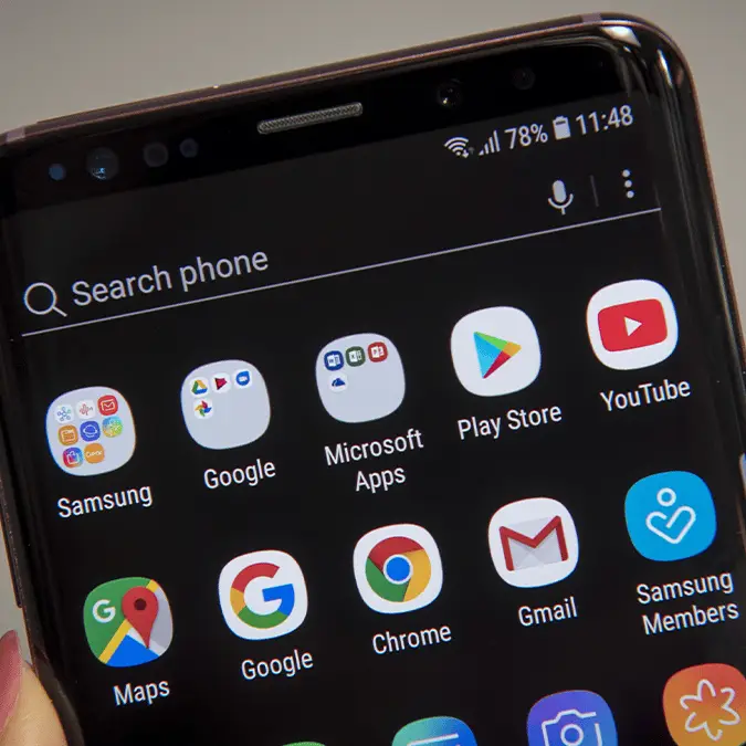 Android Phone (Bloomberg / Contributor via Getty)