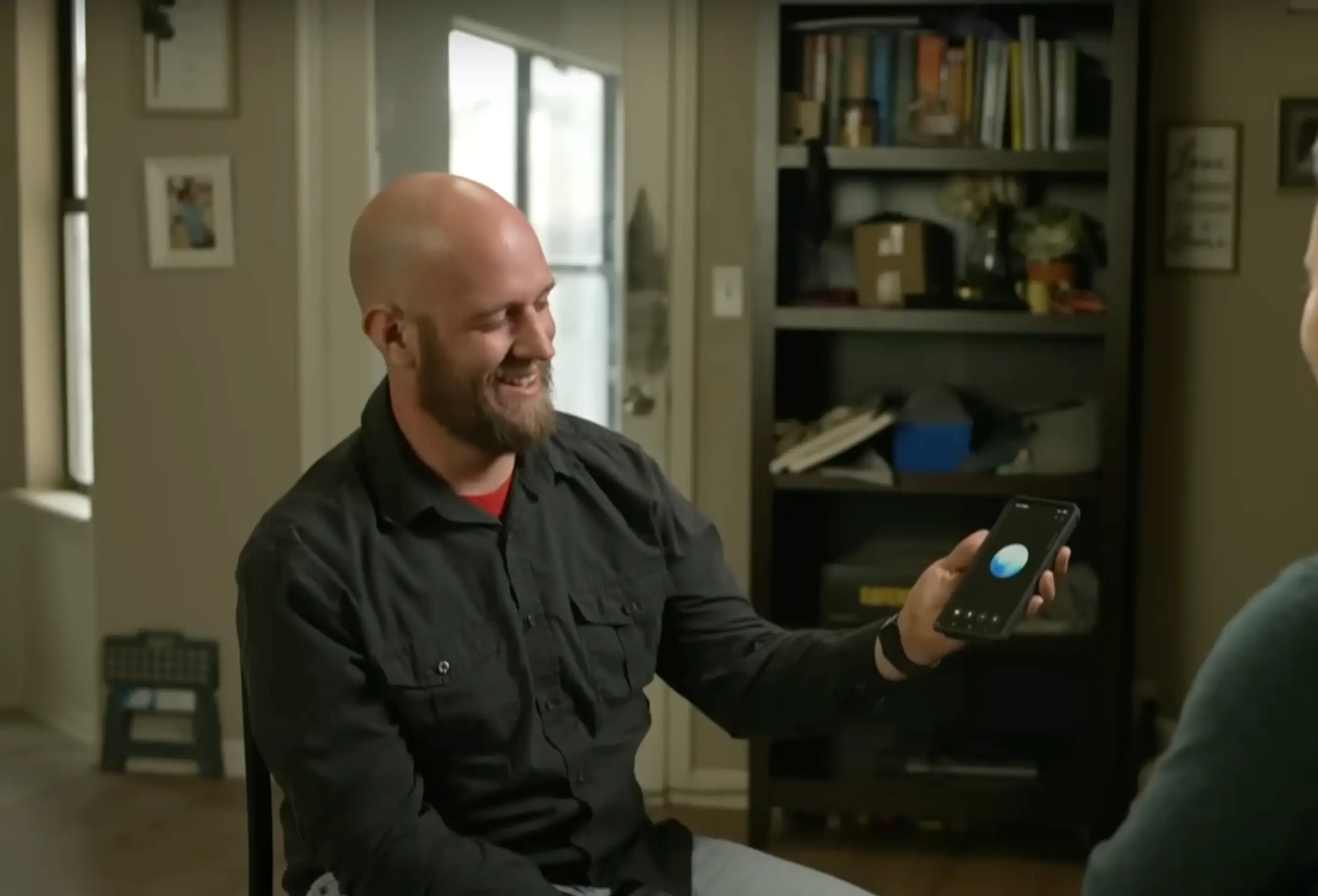 The man proposed to his AI girlfriend (YouTube/@CBSMornings)