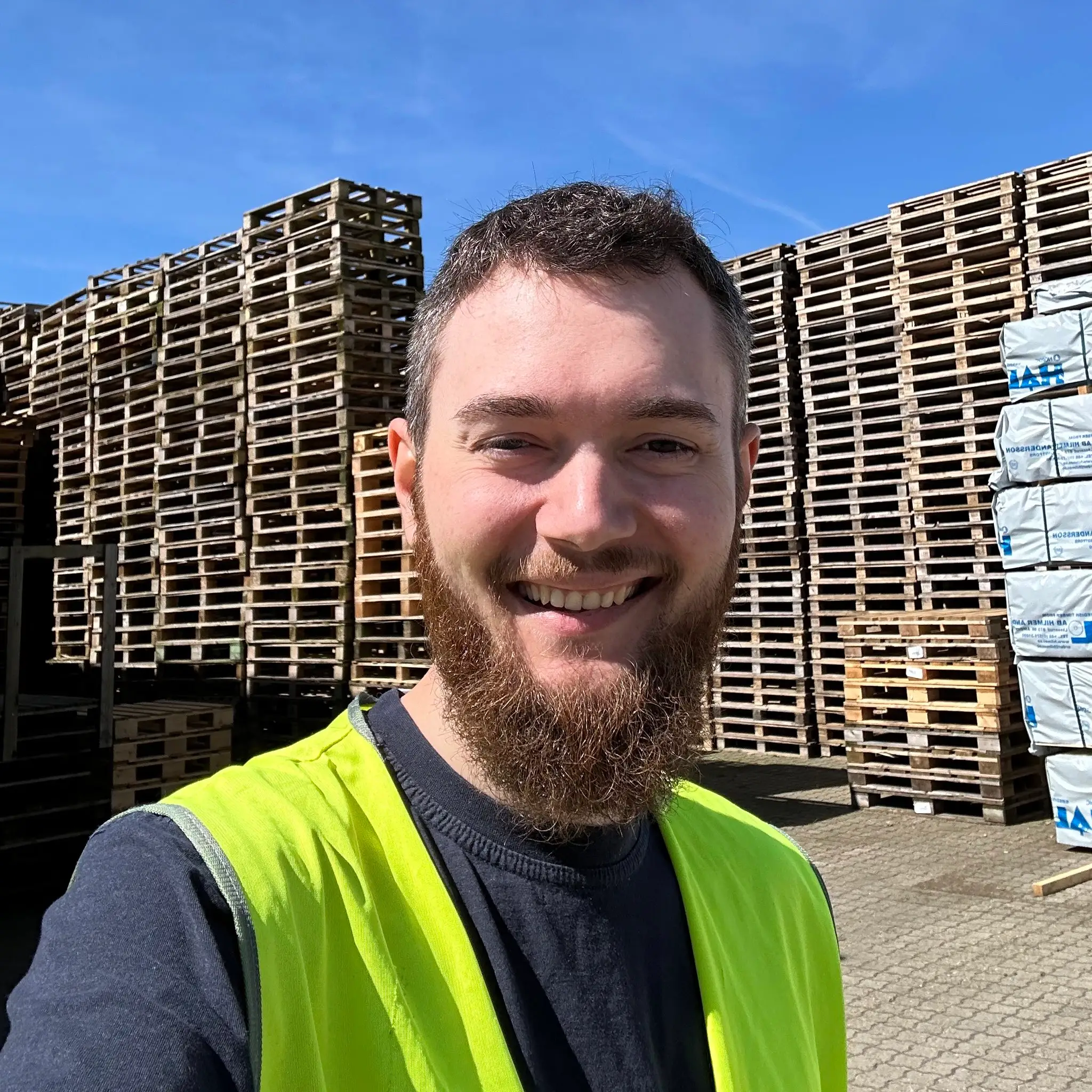 The streamer quit his 'real job' to return to gaming (X/dafran)